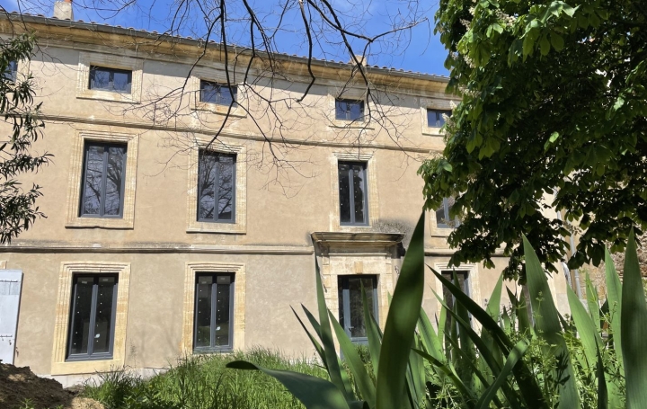  Annonces PONT DU GARD Maison / Villa | UZES (30700) | 325 m2 | 735 000 € 