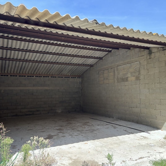  Annonces PONT DU GARD : Garage / Parking | REMOULINS (30210) | 45 m2 | 450 &euro; 