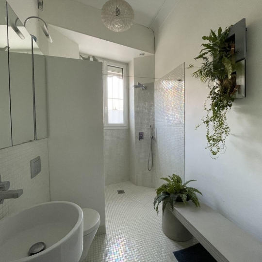  Annonces PONT DU GARD : Maison / Villa | UZES (30700) | 370 m2 | 1 150 000 &euro; 