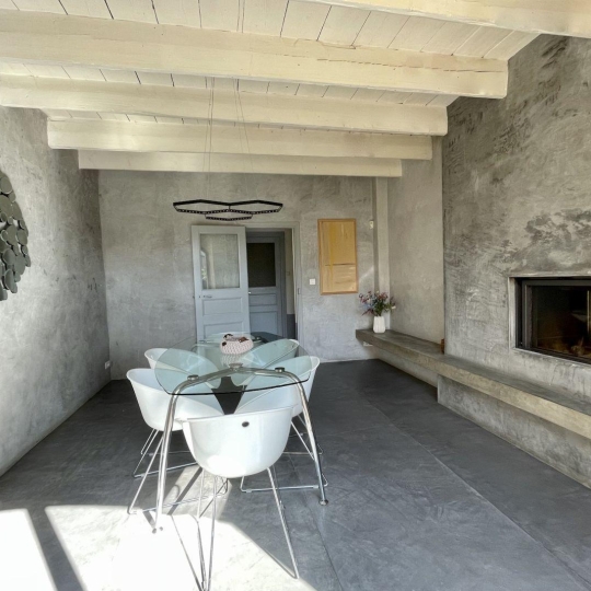  Annonces PONT DU GARD : Maison / Villa | UZES (30700) | 370 m2 | 1 150 000 &euro; 