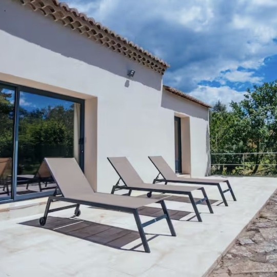  Annonces PONT DU GARD : Maison / Villa | UZES (30700) | 294 m2 | 695 000 &euro; 