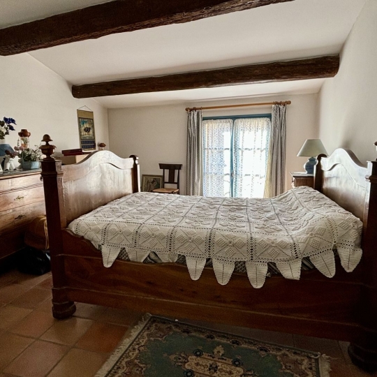 Annonces PONT DU GARD : Maison / Villa | UZES (30700) | 200 m2 | 260 000 &euro; 