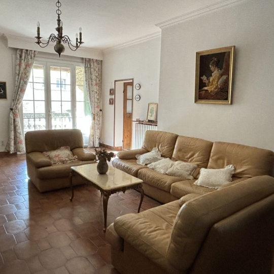  Annonces PONT DU GARD : Maison / Villa | UZES (30700) | 200 m2 | 260 000 &euro; 