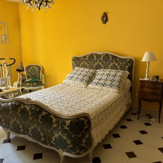  Annonces PONT DU GARD : Maison / Villa | UZES (30700) | 200 m2 | 260 000 &euro; 