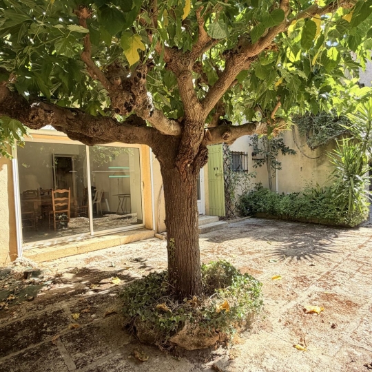  Annonces PONT DU GARD : Maison / Villa | UZES (30700) | 220 m2 | 260 000 &euro; 