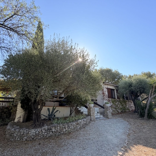  Annonces PONT DU GARD : Maison / Villa | UZES (30700) | 98 m2 | 299 500 &euro; 