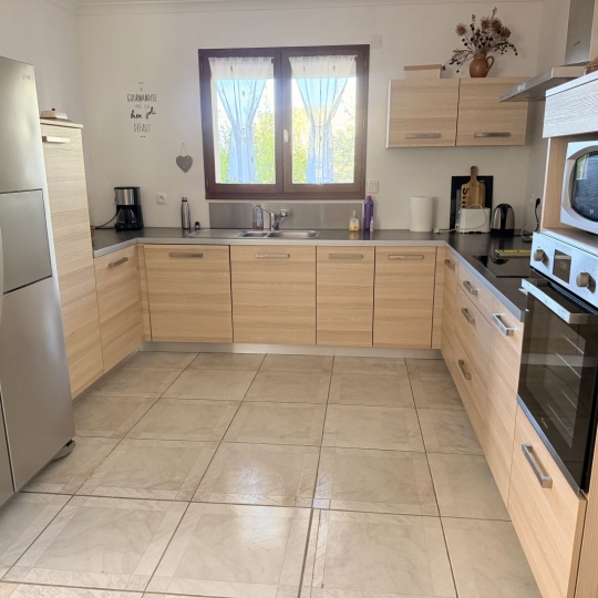  Annonces PONT DU GARD : Maison / Villa | UZES (30700) | 98 m2 | 299 500 &euro; 