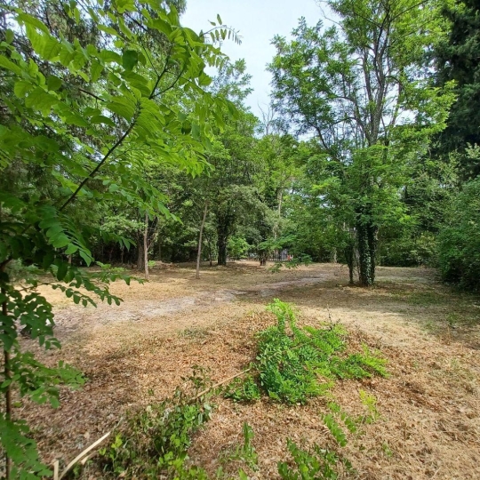  Annonces PONT DU GARD : Terrain | UZES (30700) | 0 m2 | 95 000 &euro; 