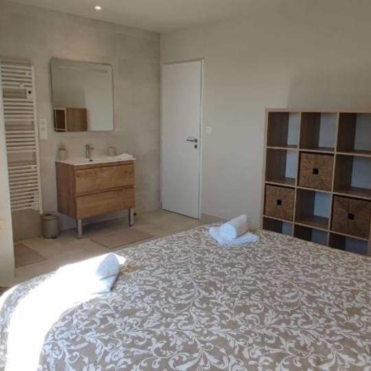  Annonces PONT DU GARD : Maison / Villa | SANILHAC-SAGRIES (30700) | 95 m2 | 1 350 &euro; 