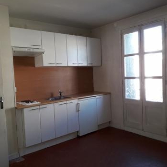  Annonces PONT DU GARD : Appartement | UZES (30700) | 22 m2 | 320 &euro; 