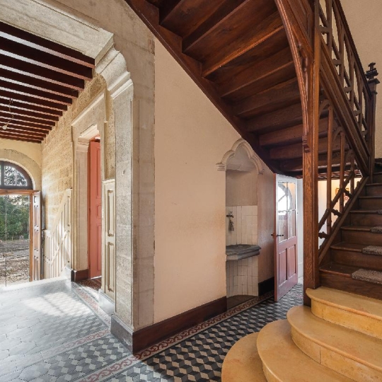  Annonces PONT DU GARD : Maison / Villa | UZES (30700) | 217 m2 | 695 000 &euro; 