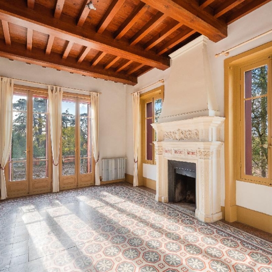  Annonces PONT DU GARD : Maison / Villa | UZES (30700) | 217 m2 | 695 000 &euro; 
