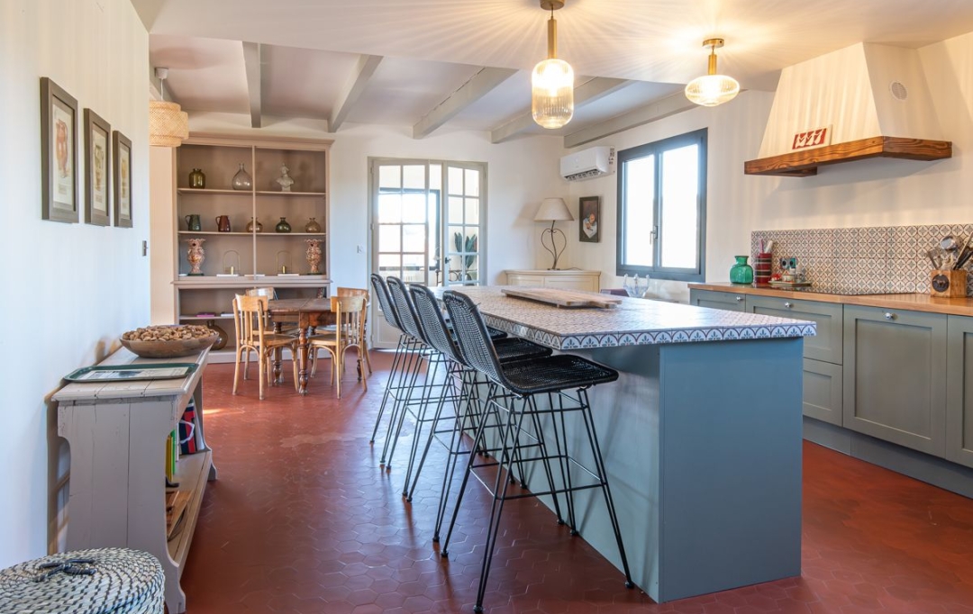 Annonces PONT DU GARD : Maison / Villa | UZES (30700) | 294 m2 | 695 000 &euro; 