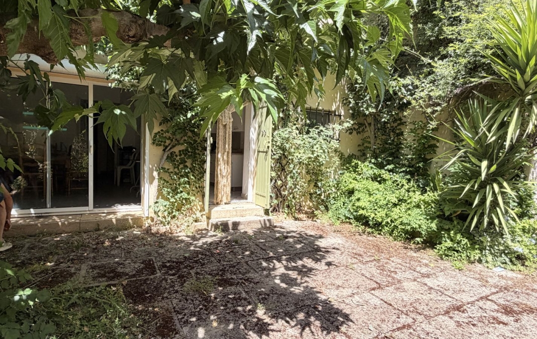Annonces PONT DU GARD : Maison / Villa | UZES (30700) | 200 m2 | 260 000 &euro; 