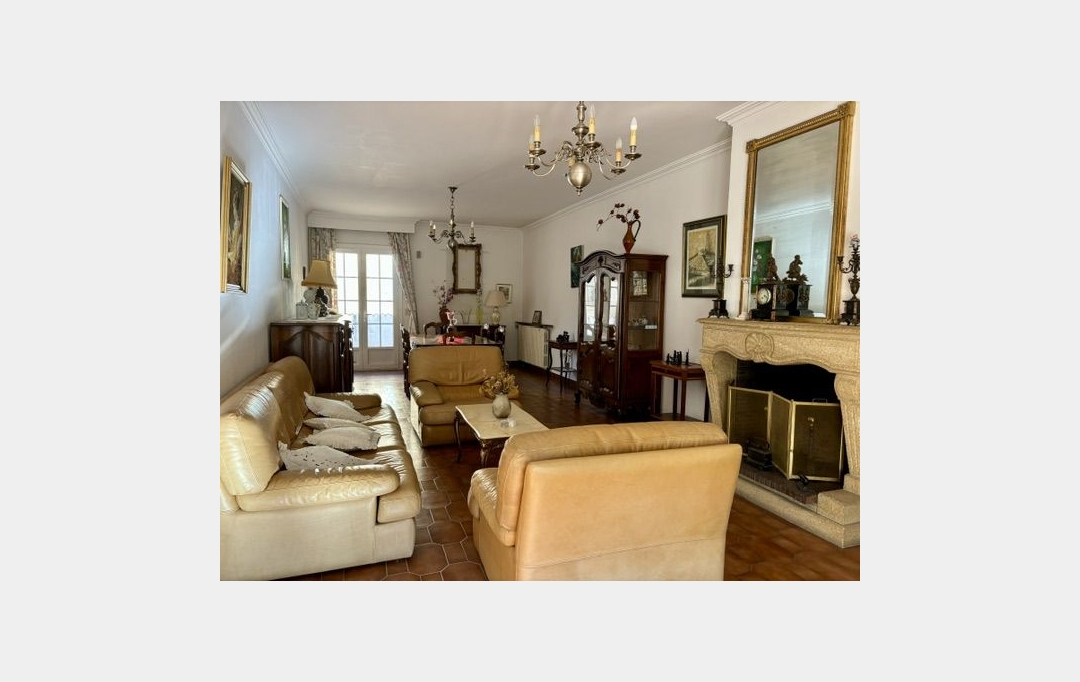 Annonces PONT DU GARD : Maison / Villa | UZES (30700) | 200 m2 | 260 000 &euro; 