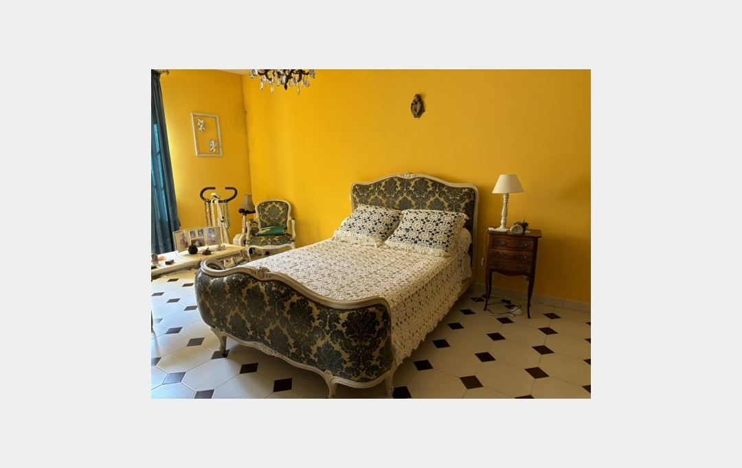 Annonces PONT DU GARD : Maison / Villa | UZES (30700) | 200 m2 | 260 000 &euro; 