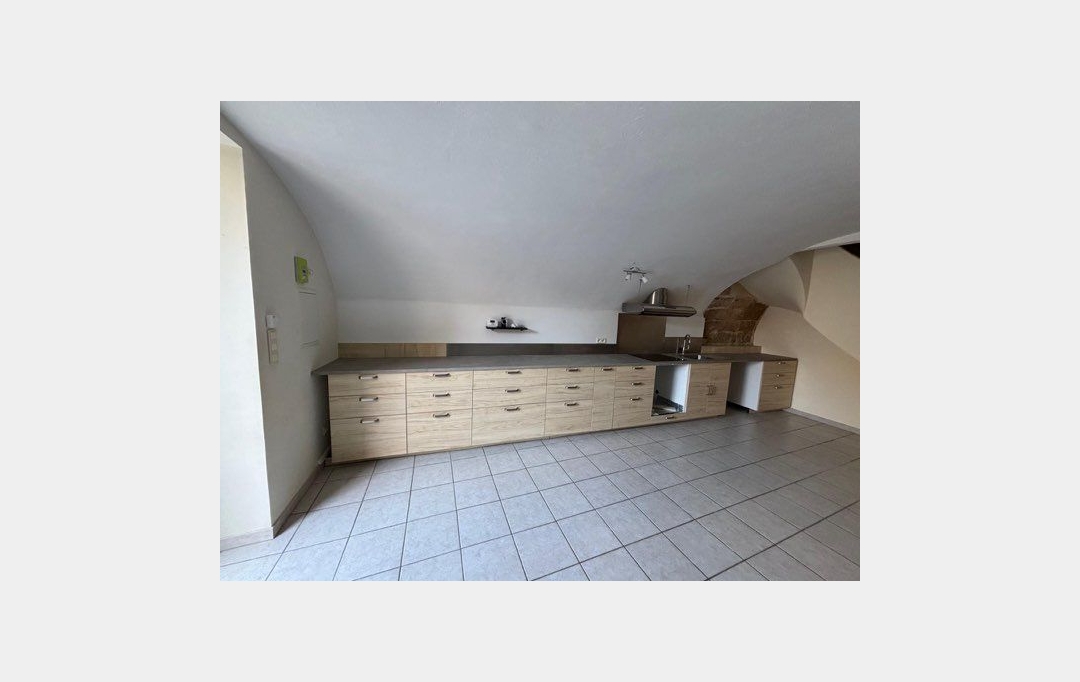 Annonces PONT DU GARD : Maison / Villa | SAINT-MAXIMIN (30700) | 125 m2 | 1 200 &euro; 