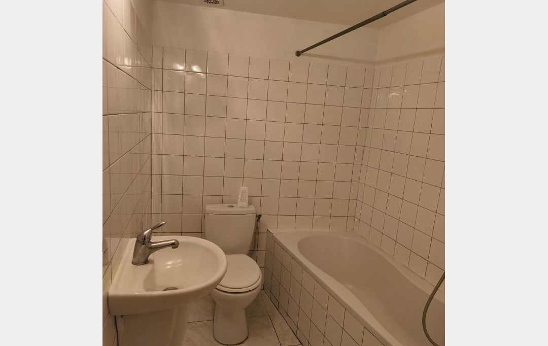 Annonces PONT DU GARD : Appartement | SAINT-MAXIMIN (30700) | 40 m2 | 550 &euro; 