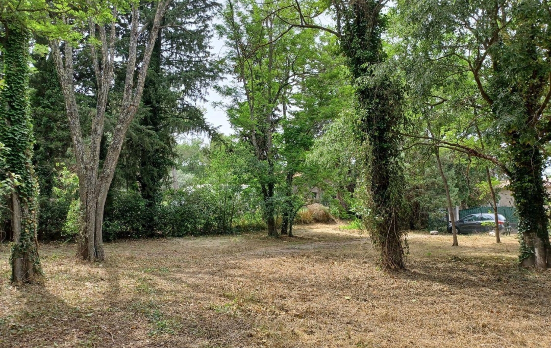 Annonces PONT DU GARD : Terrain | UZES (30700) | 0 m2 | 95 000 &euro; 