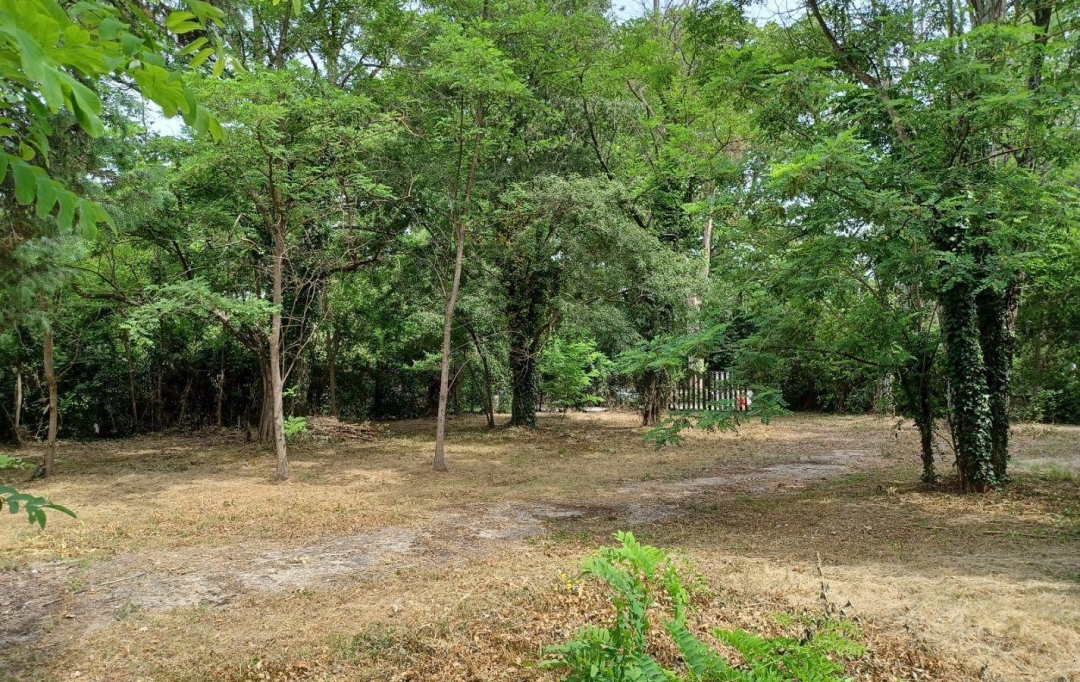 Annonces PONT DU GARD : Terrain | UZES (30700) | 0 m2 | 95 000 &euro; 