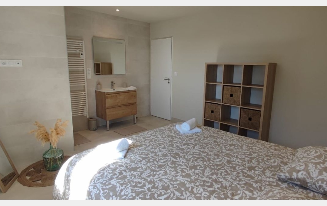 Annonces PONT DU GARD : Maison / Villa | SANILHAC-SAGRIES (30700) | 95 m2 | 1 350 &euro; 