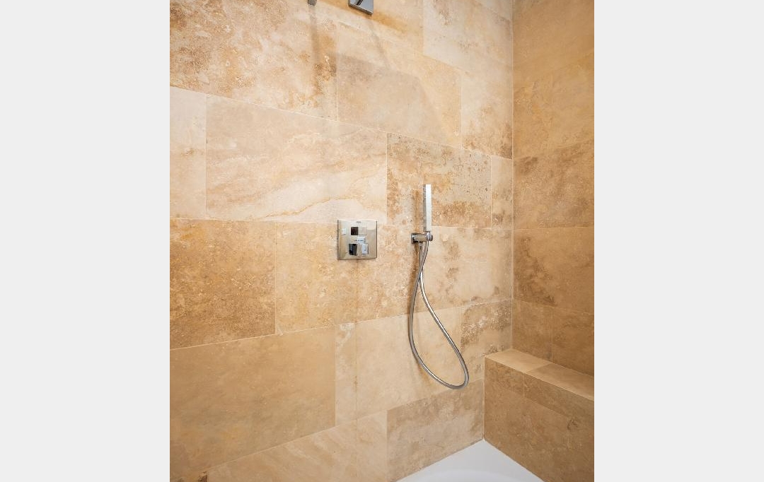 Annonces PONT DU GARD : Appartement | UZES (30700) | 74 m2 | 429 000 &euro; 