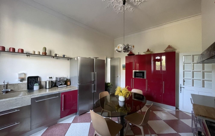 Annonces PONT DU GARD : Maison / Villa | UZES (30700) | 370 m2 | 1 150 000 &euro; 