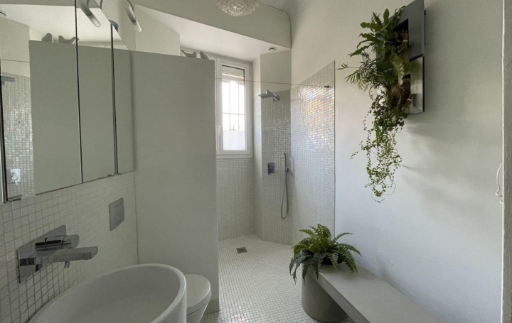 Annonces PONT DU GARD : Maison / Villa | UZES (30700) | 370 m2 | 1 150 000 &euro; 