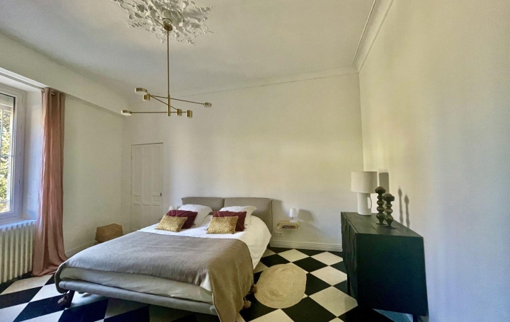 Annonces PONT DU GARD : Maison / Villa | UZES (30700) | 370 m2 | 1 150 000 &euro; 
