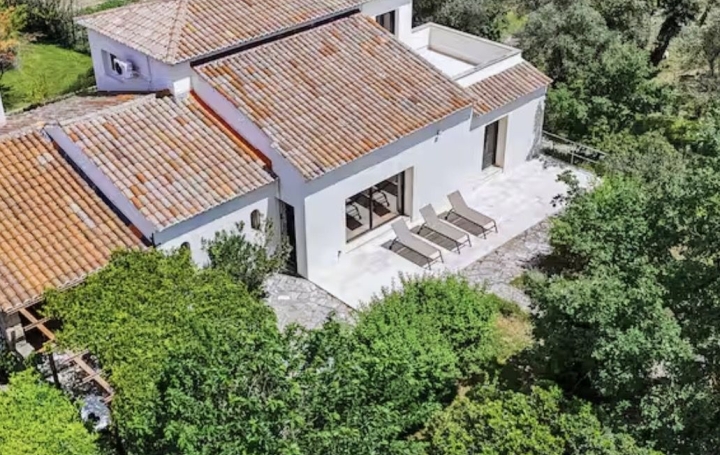  Annonces PONT DU GARD Maison / Villa | UZES (30700) | 294 m2 | 695 000 € 
