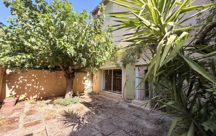  Annonces PONT DU GARD Maison / Villa | UZES (30700) | 220 m2 | 260 000 € 