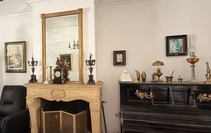 Annonces PONT DU GARD Maison / Villa | REMOULINS (30210) | 220 m2 | 260 000 € 